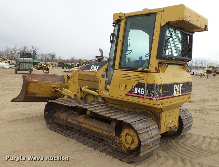 image for item EC9604 2006 Caterpillar D4G LGP dozer