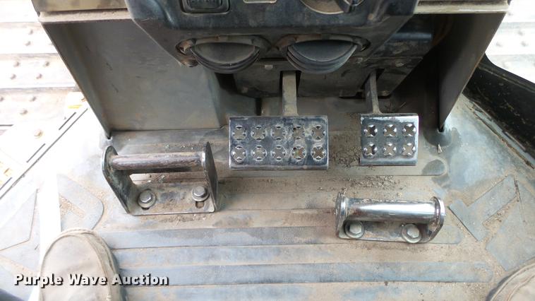 image for item EC9604 2006 Caterpillar D4G LGP dozer