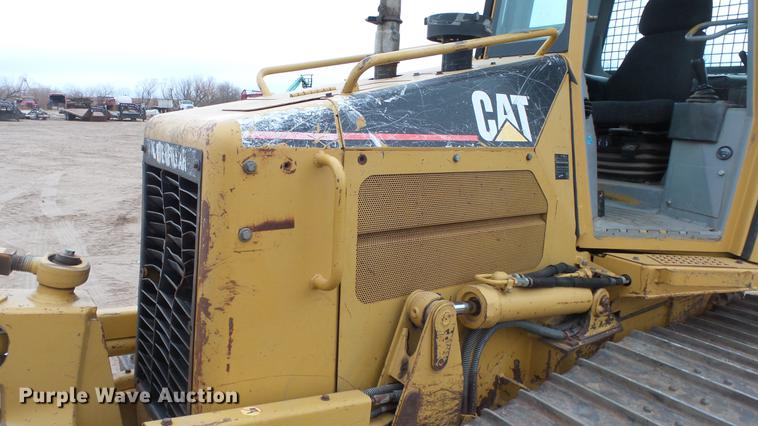 image for item EC9604 2006 Caterpillar D4G LGP dozer
