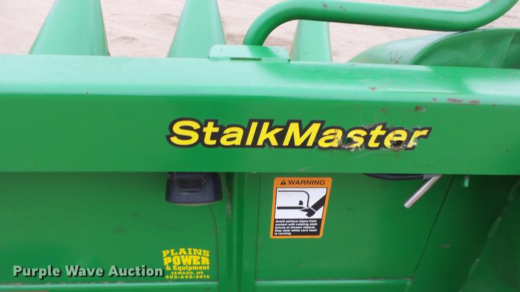 image for item EC9655 John Deere 608C Stalkmaster corn head