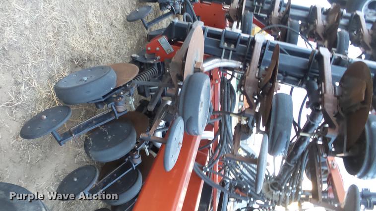 image for item EH9023 2007 Case IH SDX40 no-till air seeder