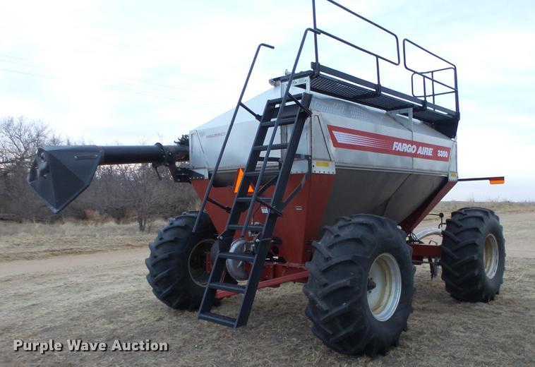 image for item EH9024 2006 Fargo Aire 3350 stainless steel commodity cart