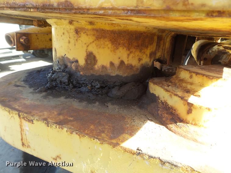 image for item EI9535 1997 CMI RS-500 reclaimer