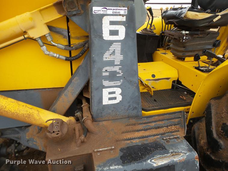 image for item EI9545 2001 Fermec 640B landscape tractor