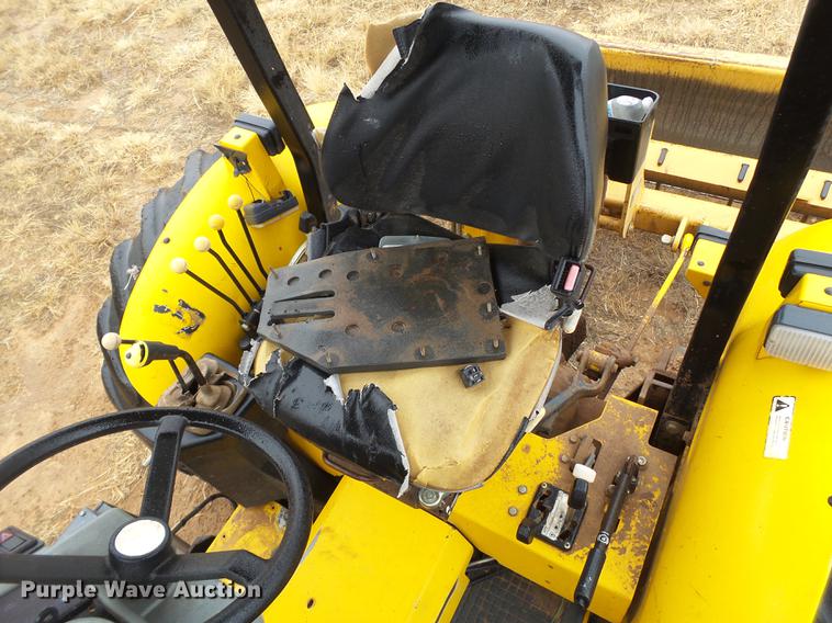 image for item EI9545 2001 Fermec 640B landscape tractor