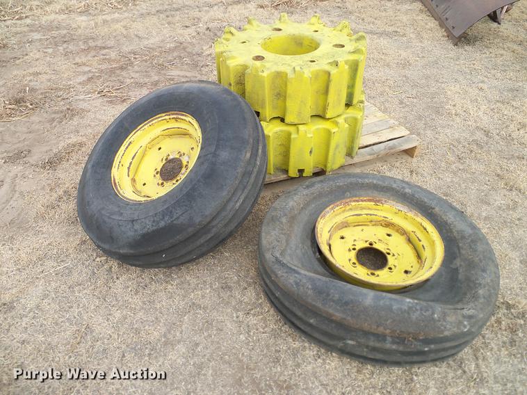 John Deere 4020 tires and wheel weights in Hooker, OK Item EO9757 sold Purple Wave