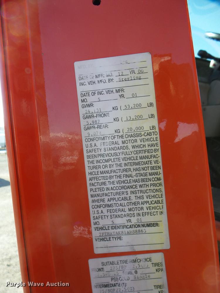 image for item AY9611 2001 Sterling L7500 dump truck