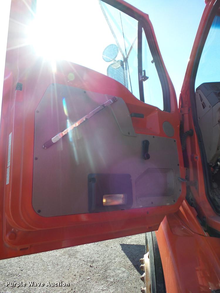 image for item AY9611 2001 Sterling L7500 dump truck