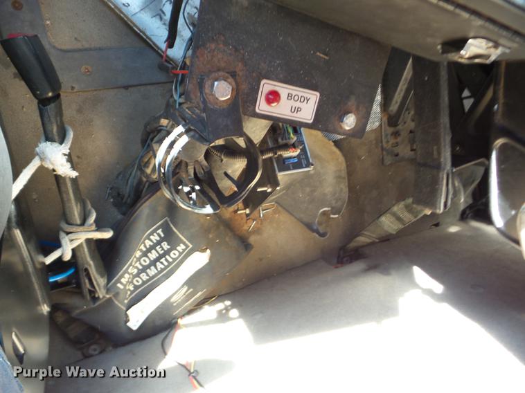 image for item AY9611 2001 Sterling L7500 dump truck