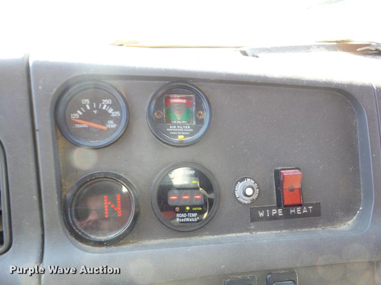 image for item AY9611 2001 Sterling L7500 dump truck