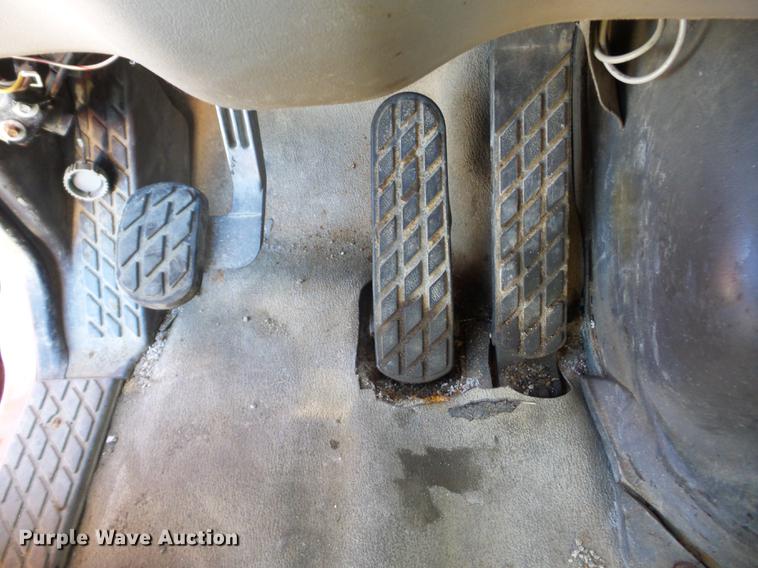 image for item AY9611 2001 Sterling L7500 dump truck