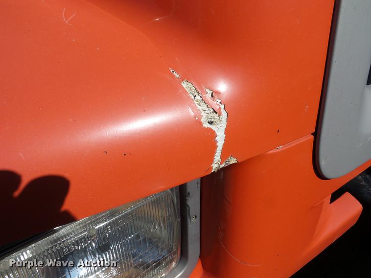 image for item AY9611 2001 Sterling L7500 dump truck