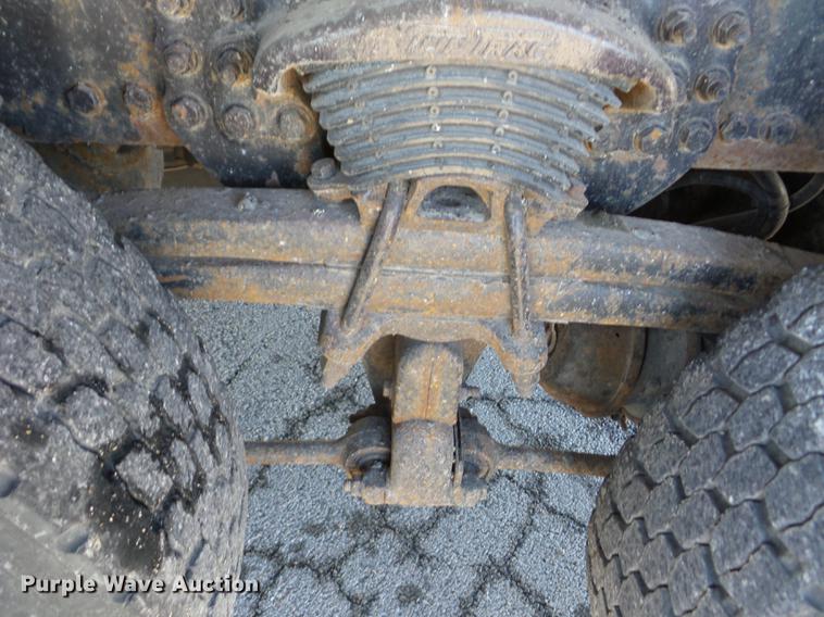 image for item AY9611 2001 Sterling L7500 dump truck