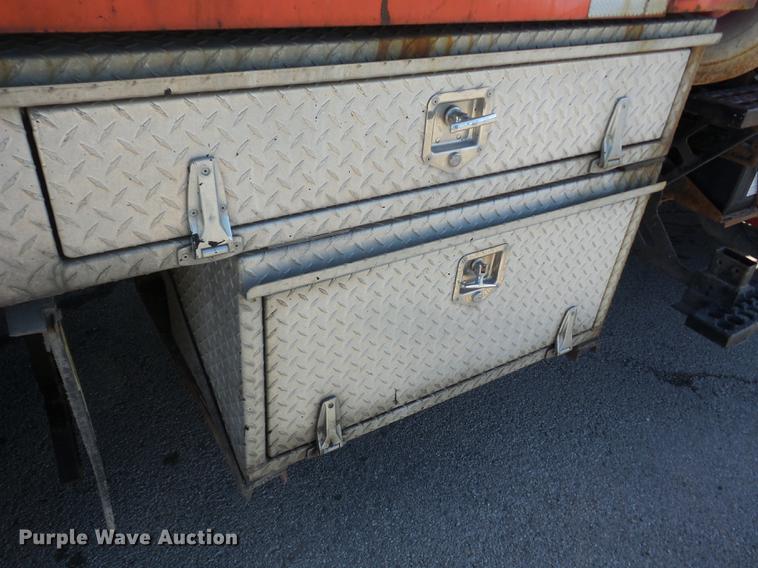 image for item AY9611 2001 Sterling L7500 dump truck