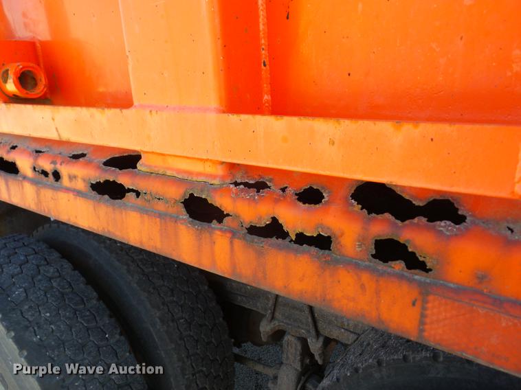 image for item AY9611 2001 Sterling L7500 dump truck