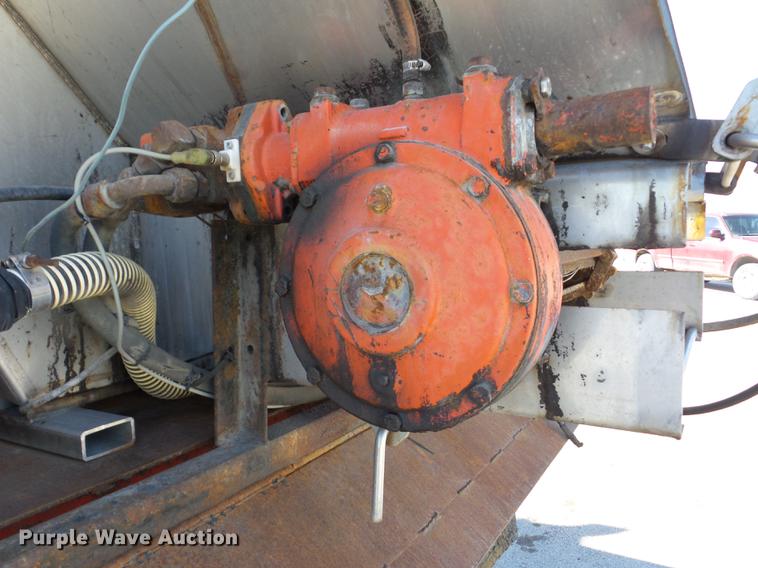 image for item AY9611 2001 Sterling L7500 dump truck