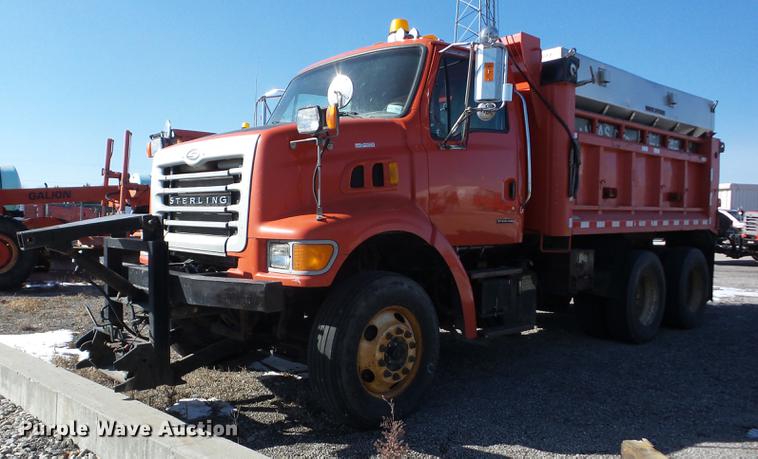 image for item AY9612 2003 Sterling LT7501 dump truck