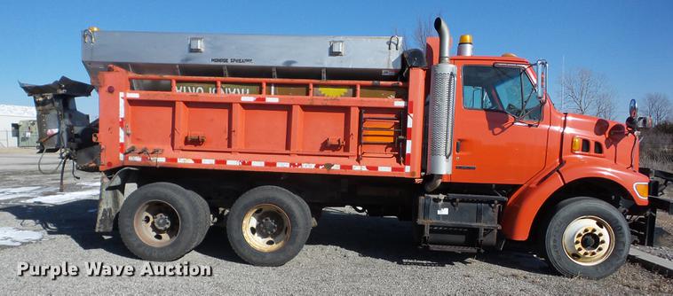 image for item AY9612 2003 Sterling LT7501 dump truck