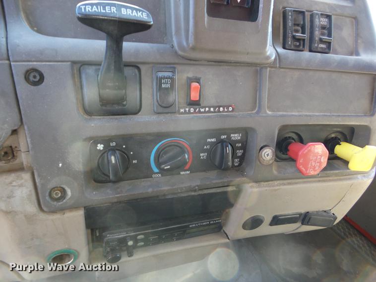 image for item AY9612 2003 Sterling LT7501 dump truck