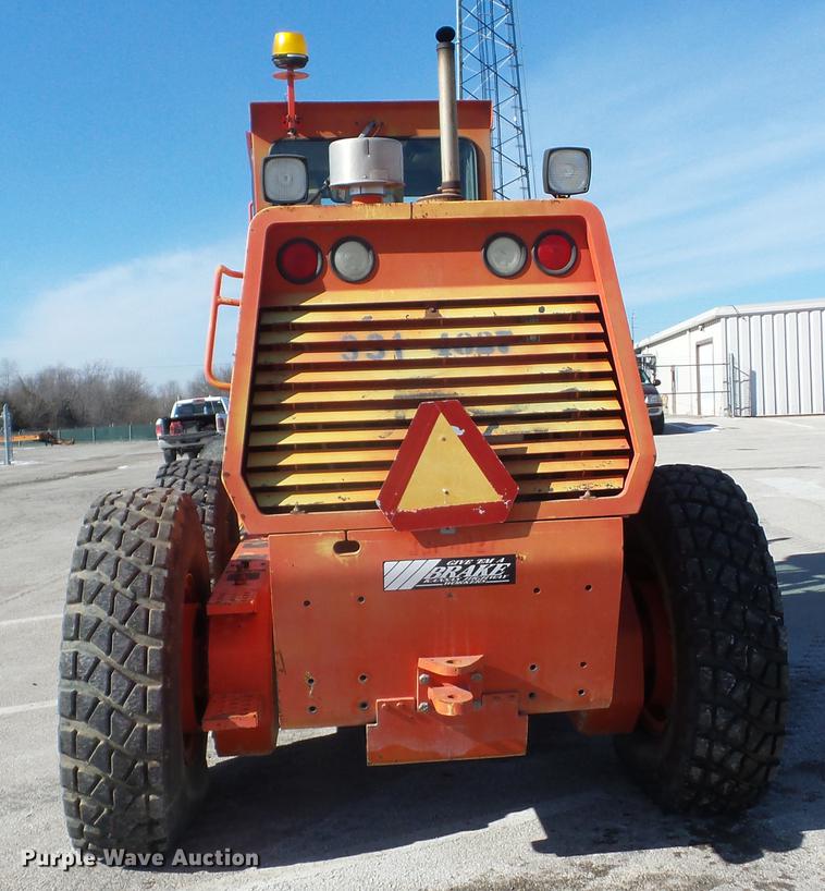 image for item AY9613 1997 Galion 830B motor grader