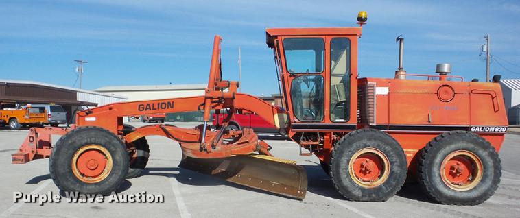 image for item AY9613 1997 Galion 830B motor grader