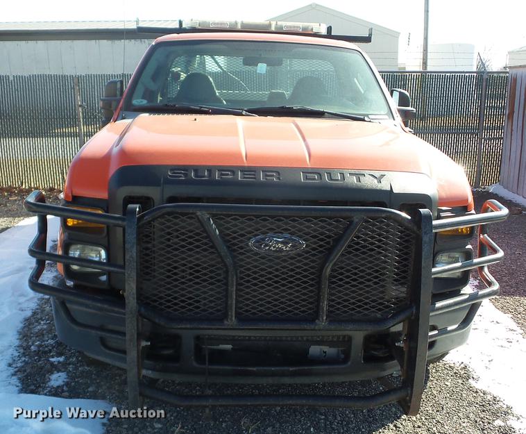 image for item AY9618 2008 Ford F250 Super Duty pickup truck