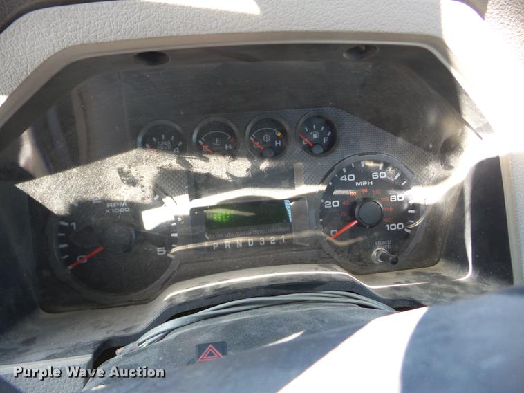 image for item AY9618 2008 Ford F250 Super Duty pickup truck