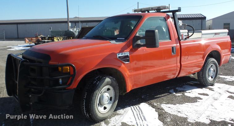 image for item AY9619 2008 Ford F250 Super Duty pickup truck