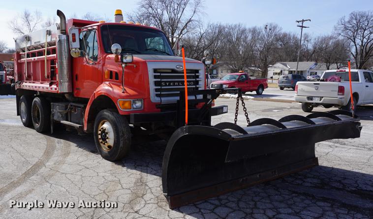 image for item DB0393 2003 Sterling LT7500 dump truck