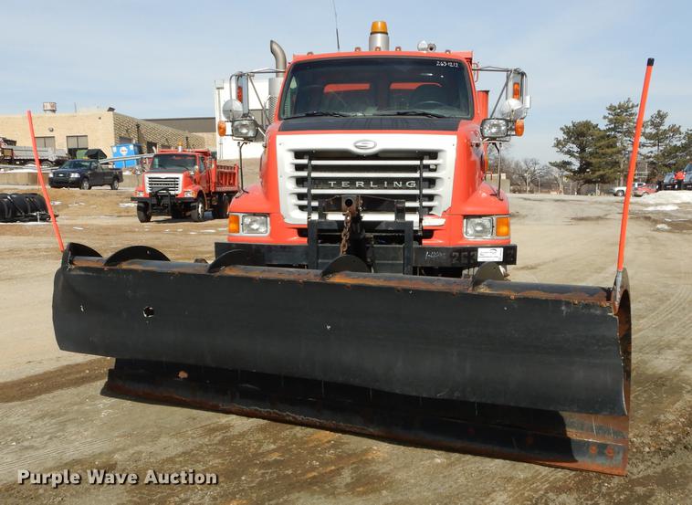 image for item DB0394 2003 Sterling LT7500 dump truck