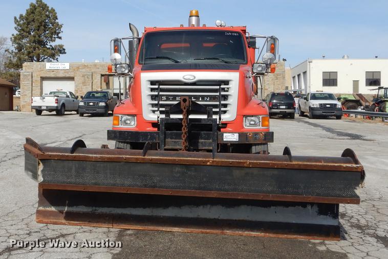 image for item DB0395 2003 Sterling LT7500 dump truck