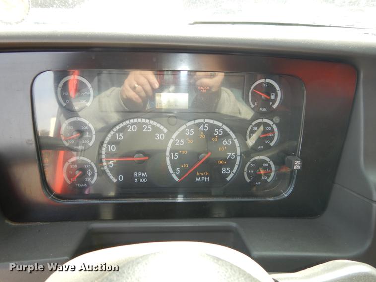 image for item DB0395 2003 Sterling LT7500 dump truck