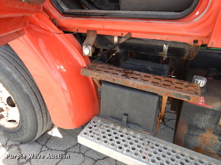 image for item DB0395 2003 Sterling LT7500 dump truck