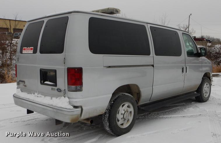 image for item DB0398 2010 Ford E150 van