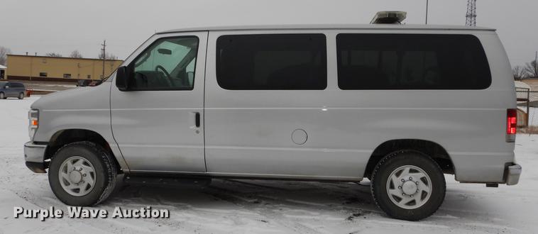 image for item DB0398 2010 Ford E150 van