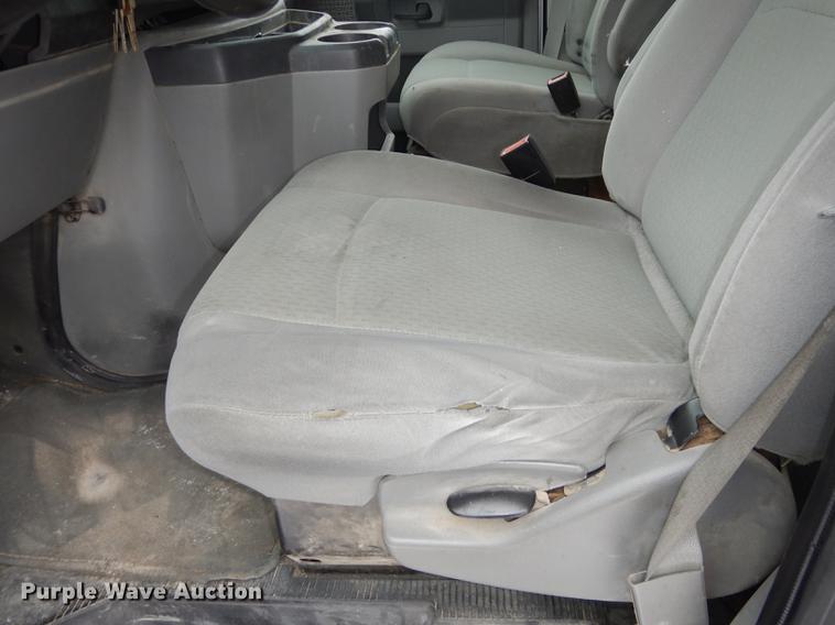image for item DB0398 2010 Ford E150 van