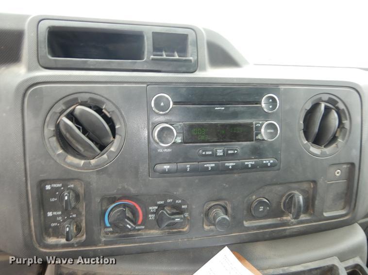 image for item DB0398 2010 Ford E150 van