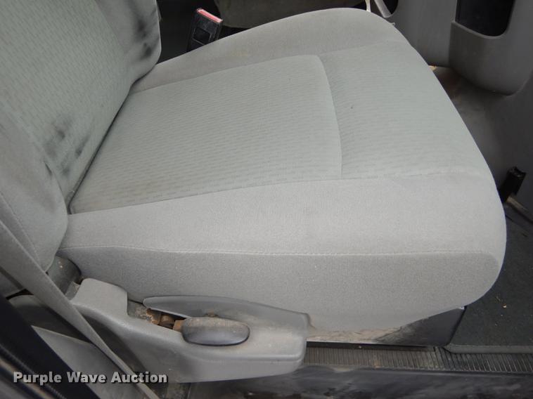 image for item DB0398 2010 Ford E150 van