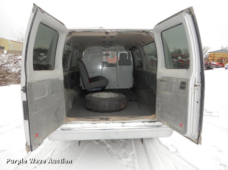 image for item DB0398 2010 Ford E150 van