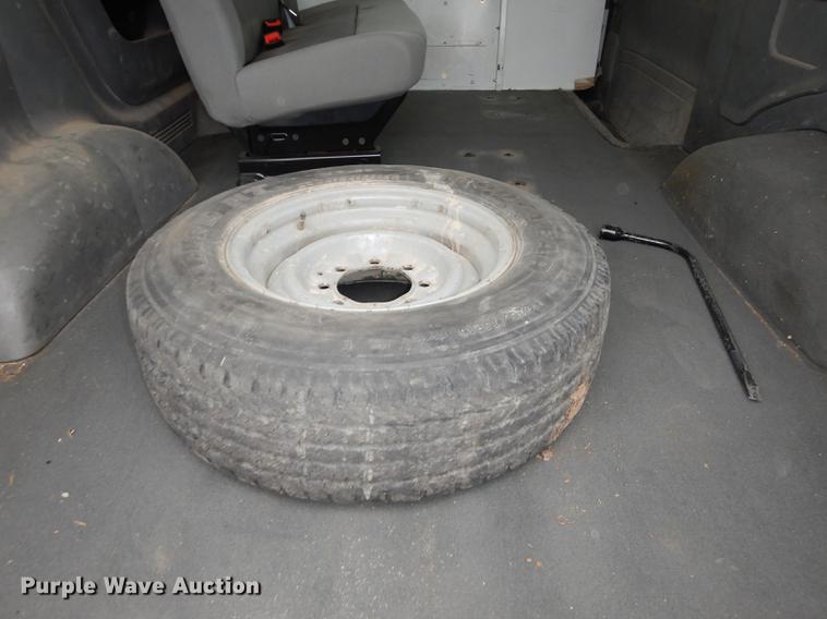 image for item DB0398 2010 Ford E150 van