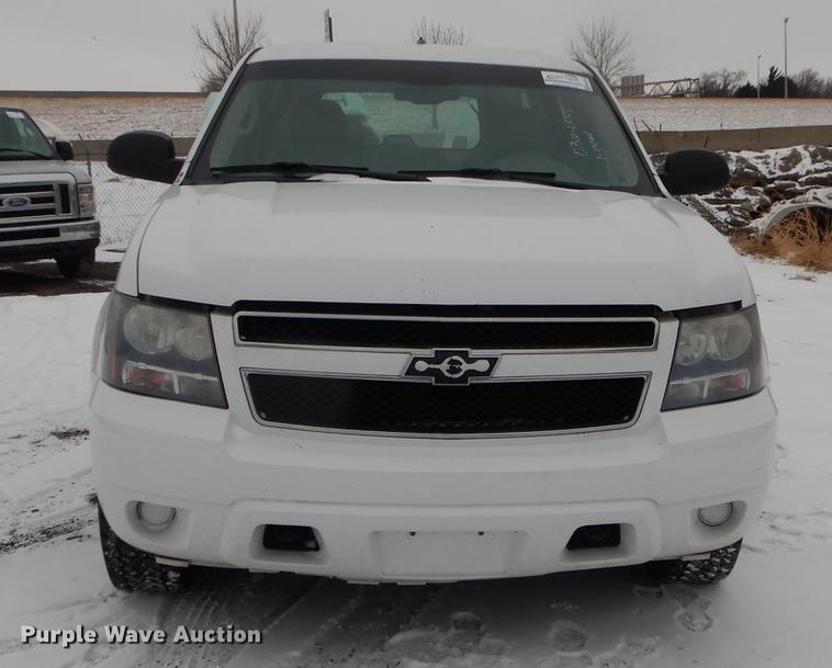 image for item DB0399 2008 Chevrolet Suburban 1500 SUV