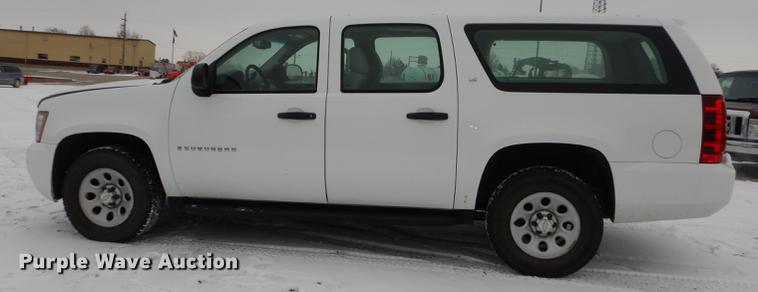 image for item DB0399 2008 Chevrolet Suburban 1500 SUV