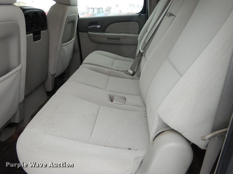 image for item DB0399 2008 Chevrolet Suburban 1500 SUV