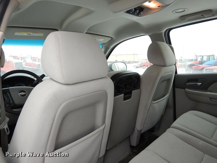 image for item DB0399 2008 Chevrolet Suburban 1500 SUV