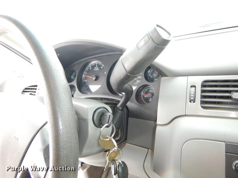 image for item DB0399 2008 Chevrolet Suburban 1500 SUV