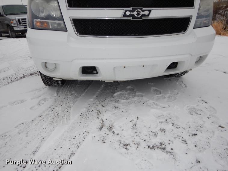 image for item DB0399 2008 Chevrolet Suburban 1500 SUV