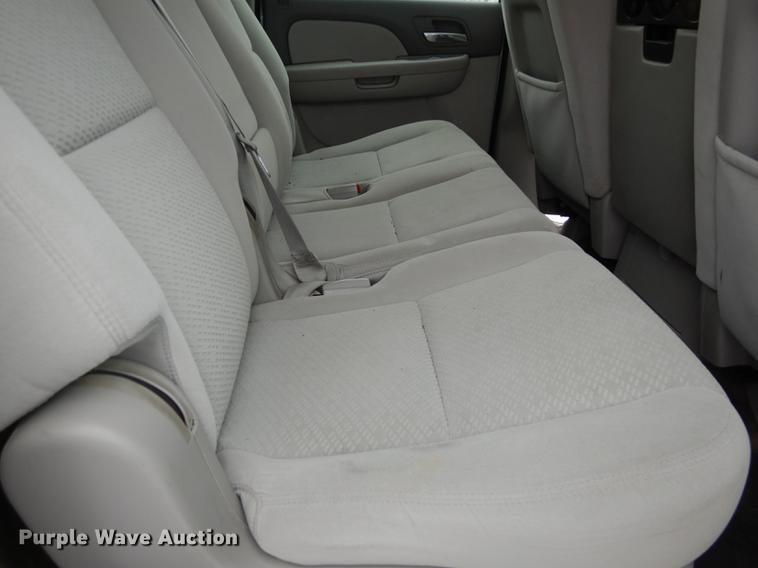 image for item DB0399 2008 Chevrolet Suburban 1500 SUV