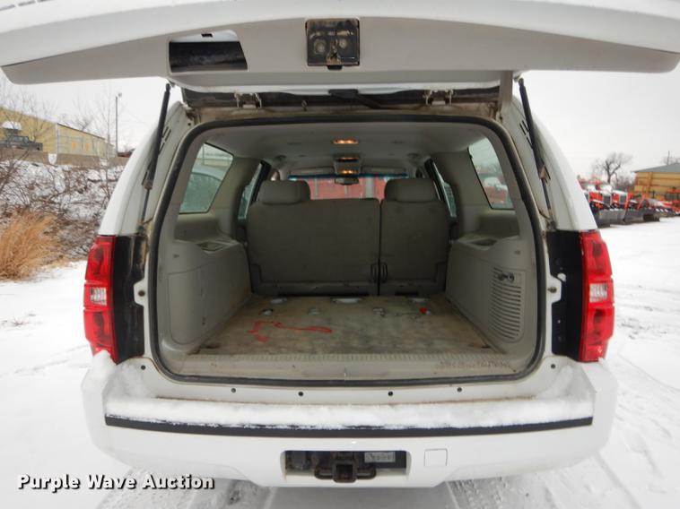 image for item DB0399 2008 Chevrolet Suburban 1500 SUV