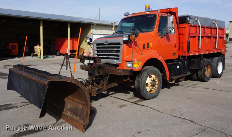 image for item DB0403 2001 Sterling LT7500 dump truck