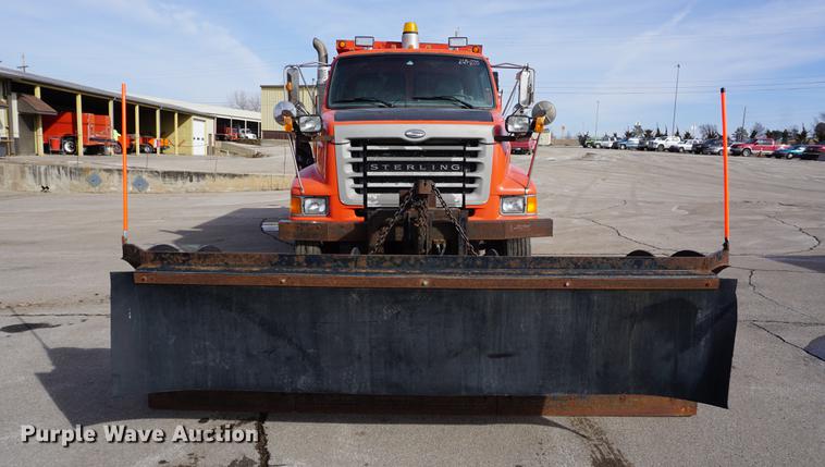 image for item DB0403 2001 Sterling LT7500 dump truck